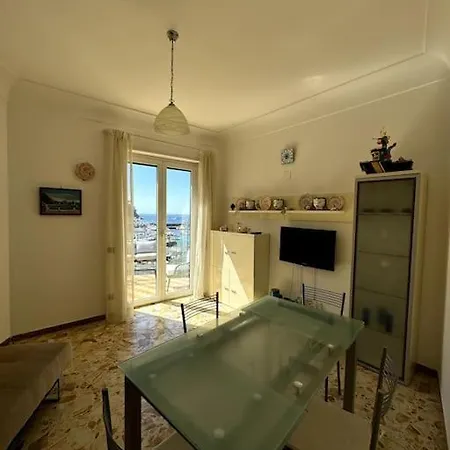 House Капри